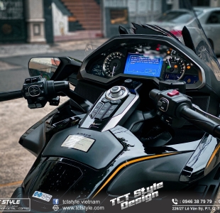 HONDA GOLDWING