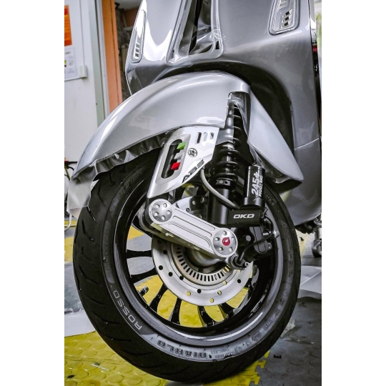 VESPA SPRINT phủ PPF TPU siêu bóng