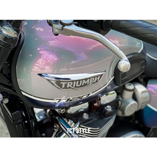 TRIUMPH BONNEVILLE T120