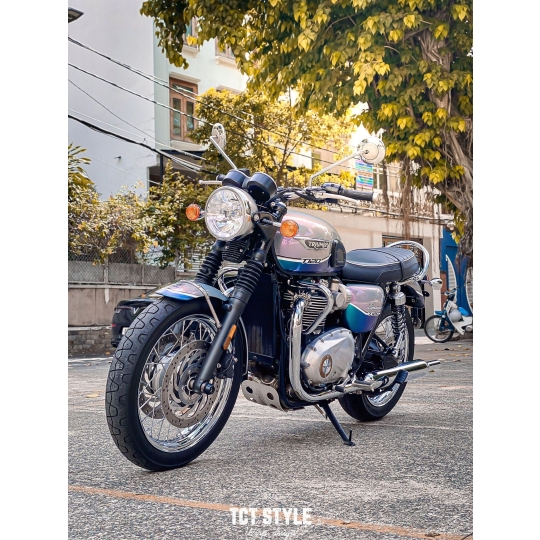 TRIUMPH BONNEVILLE T120