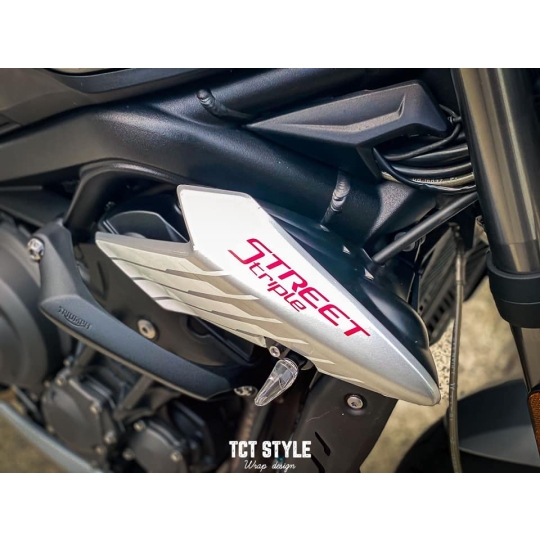 TRIUMPH STREET TRIPLE - DÁN ĐỔI MÀU BẠC