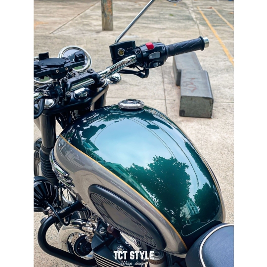 Triumph T120 GoldLine