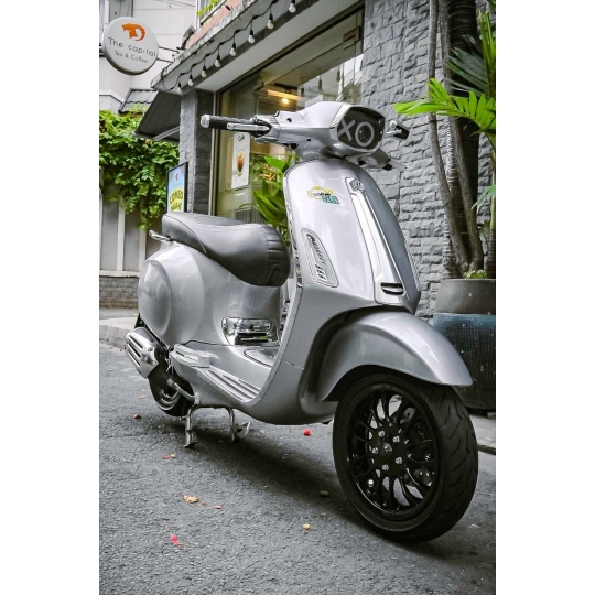 VESPA SPRINT phủ PPF TPU siêu bóng