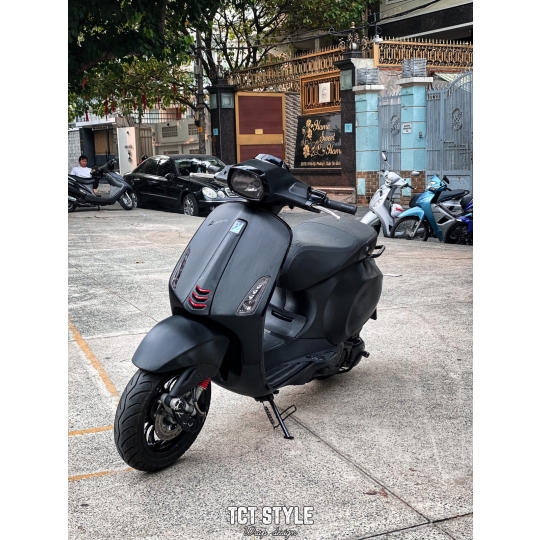 VESPA - ĐEN NHÁM