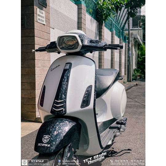 VESPA - PHỐI ĐEN TRẮNG