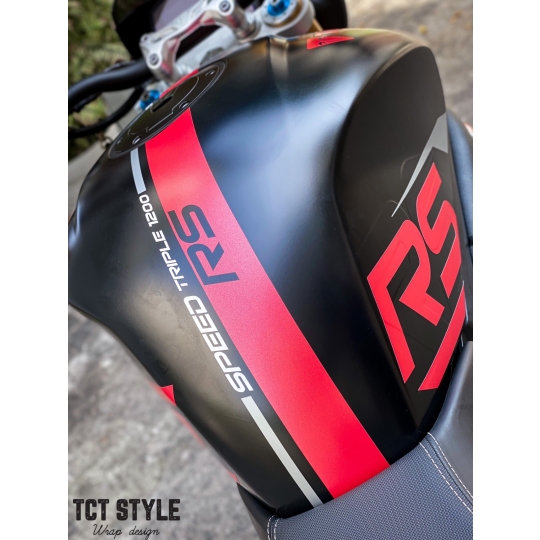 TRUIMPH SPEED TRIPLE 1200RS 