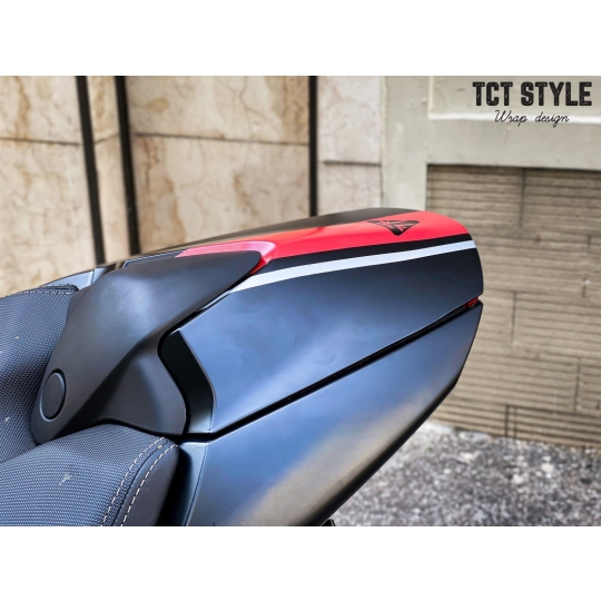 TRUIMPH SPEED TRIPLE 1200RS 