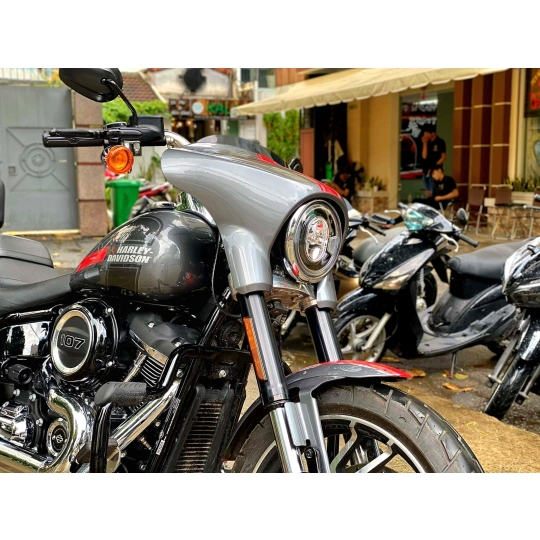 HARLEY DAVIDSON 107