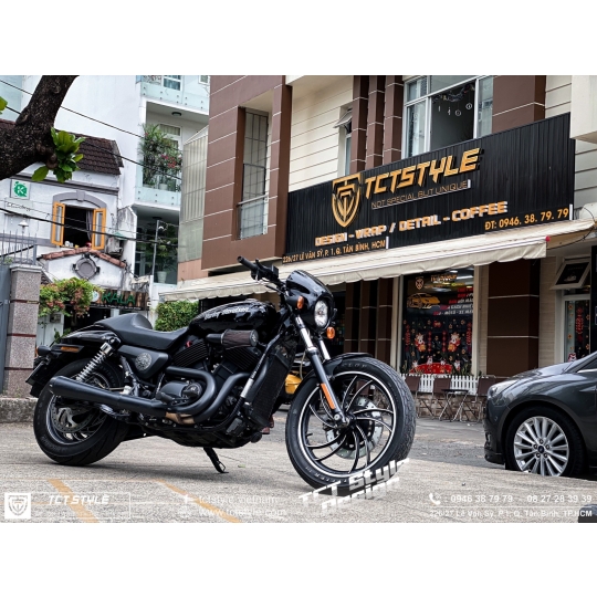 HARLEY DAVIDSON